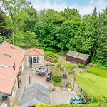 Benchmark * Glaisdale