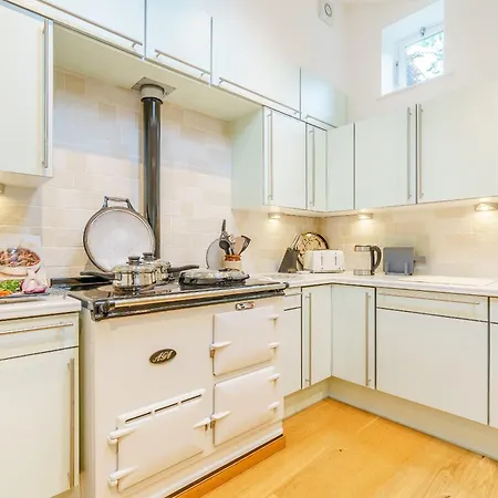 Benchmark Casa de Férias *